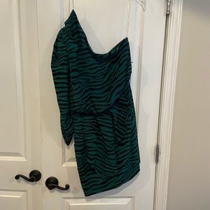 DO +BE one shoulder dress